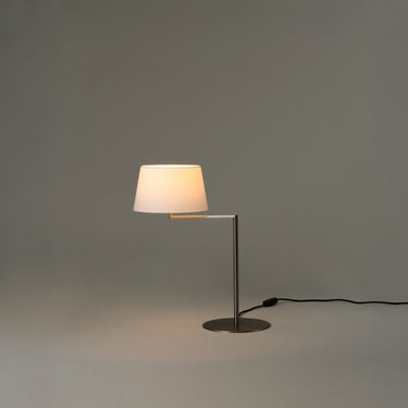 Santa & Cole Americana rotating arm table lamp in satin nickel finish