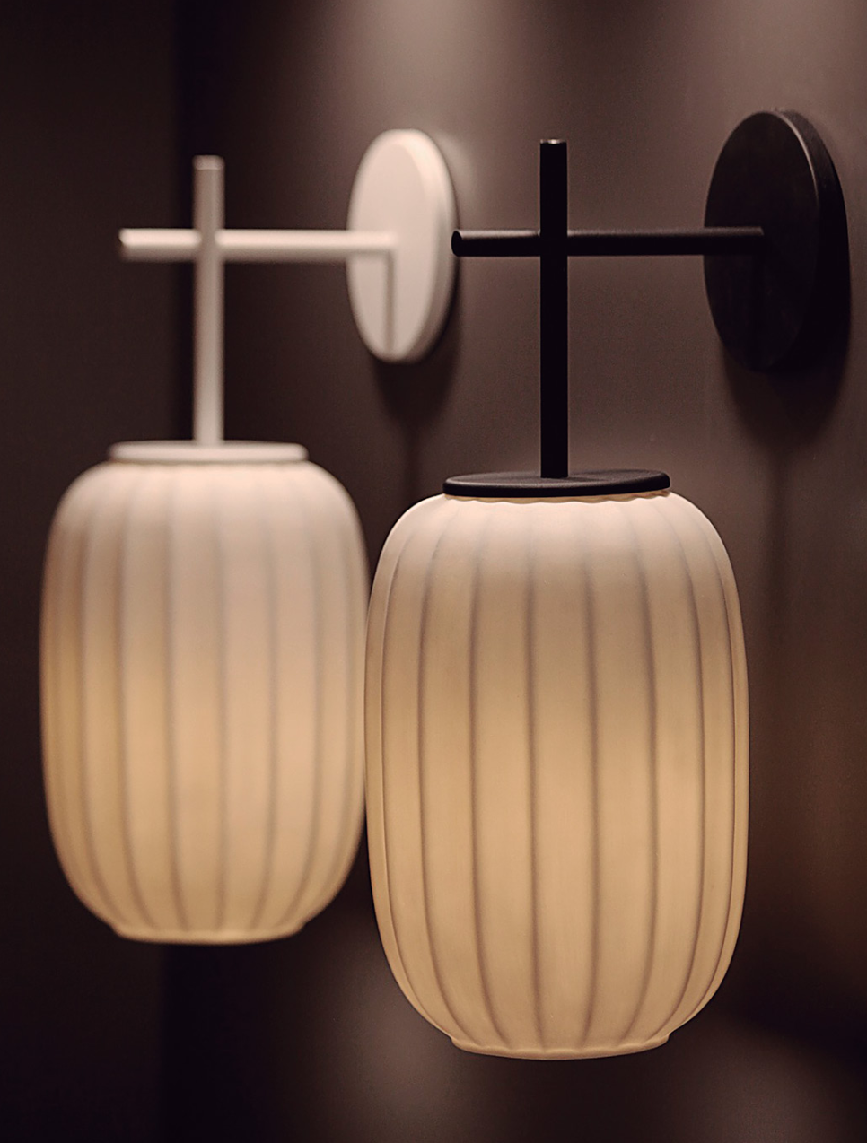 Mei Wall Lamp by Carpyen