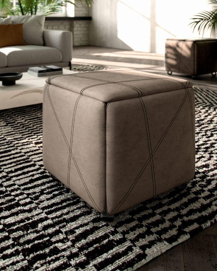 Cubix Chair by Ozzio