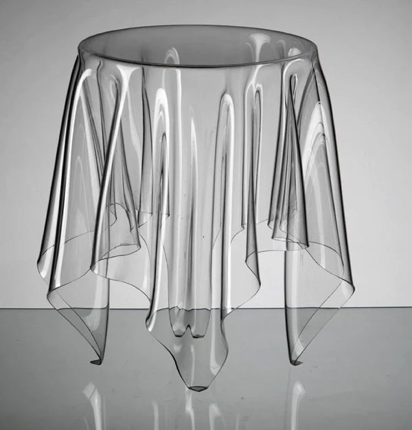 Grand Illusion Table Clear Large of Essey