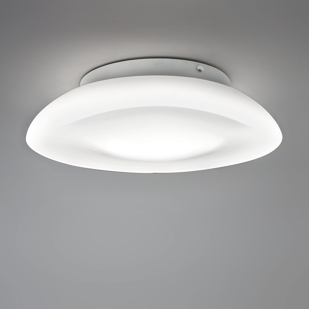 Lunex 17 Inch Round Wall/Ceiling Light | Artemide