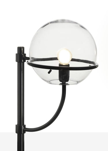 Lyndon 283 outdoor table lamp by Oluce in black, studio shot