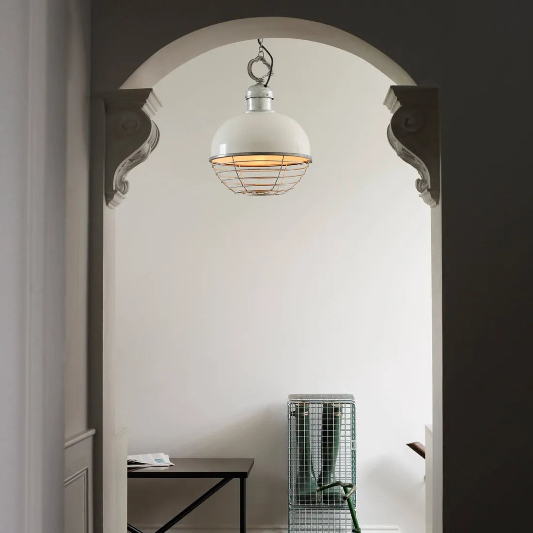 Oceanic White Pendant Light Large of Original BTC