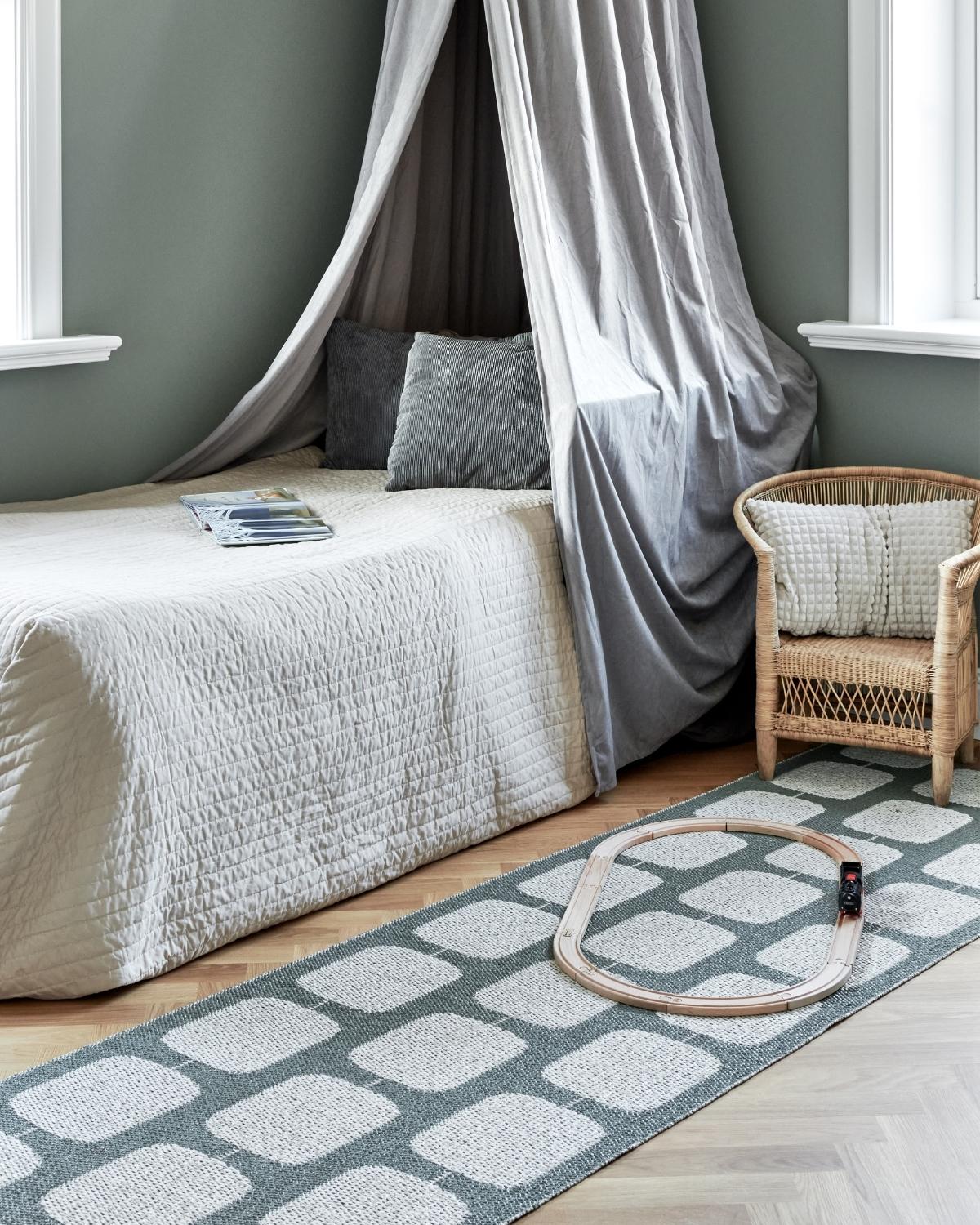 Pappelina Rug Sten Army