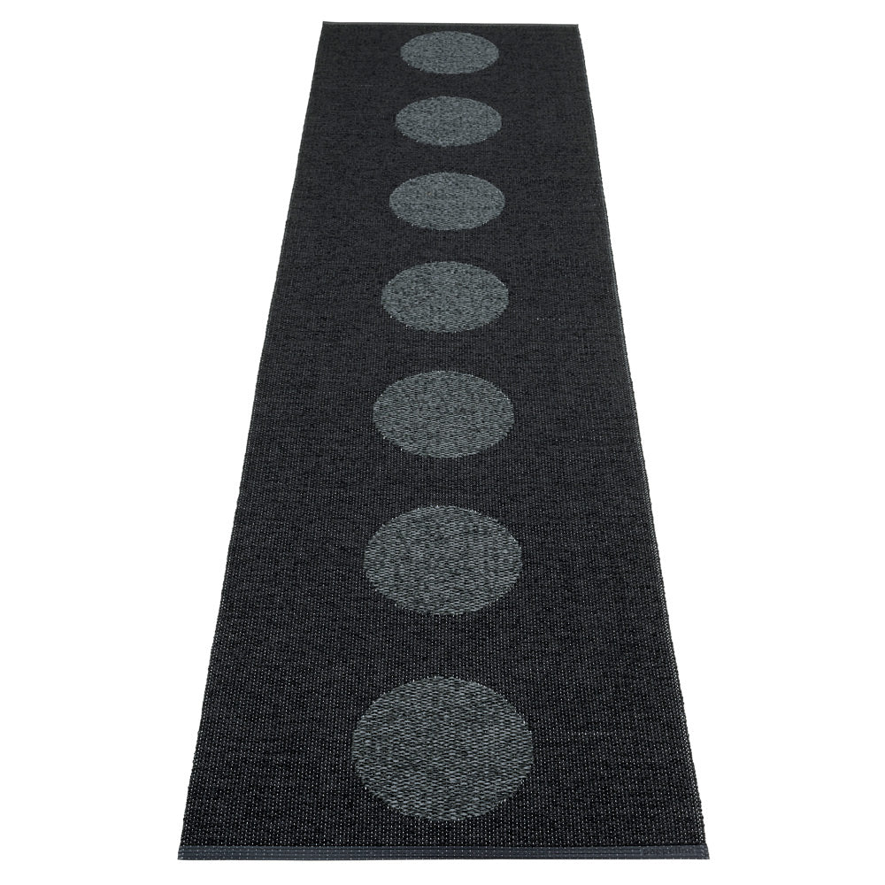 Pappelina Rug Vera 2.0 Black/Black Metallic