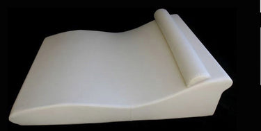 Tide Pillow in white vinyl in the studio
