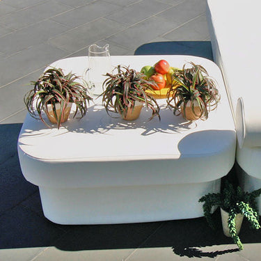 La Fete Design Furniture Stand Daybed Corner Ottoman at MetropolitanDecor.com