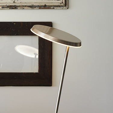 Oluce Amanita 619 dimmable LED floor lamp with Z-shaped stem design