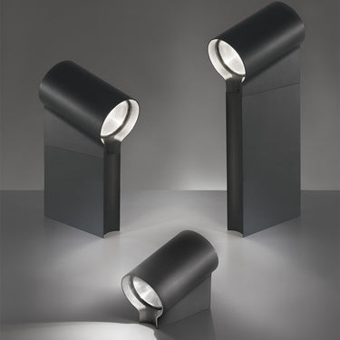 High CRI outdoor LED floor light with glare-free reflector, anthracite finish, ideal for modern commercial spaces