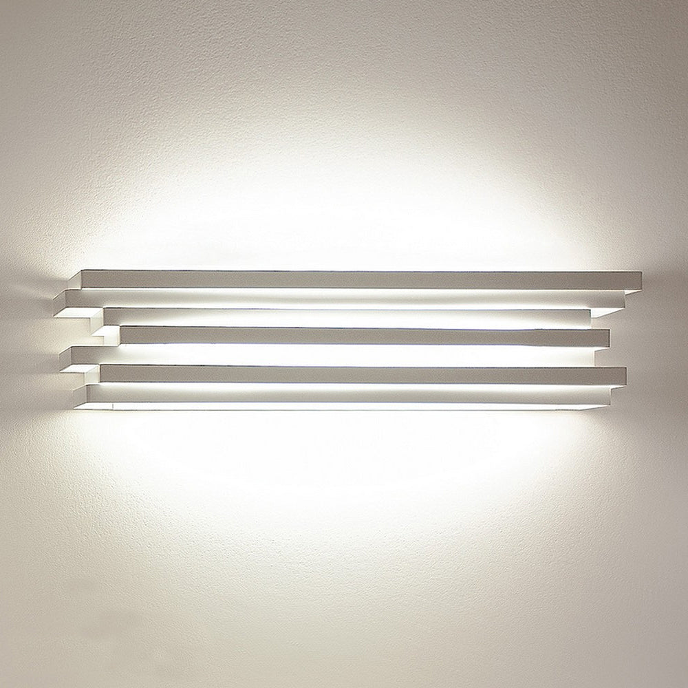 Escape 78 Wall Light by Karboxx
