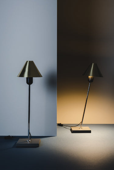 Santa & Cole Gira Table Lamp