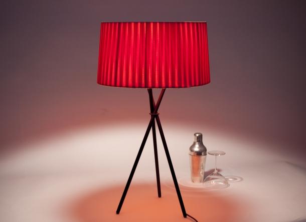 Santa & Cole Tripode M3 Table Lamp