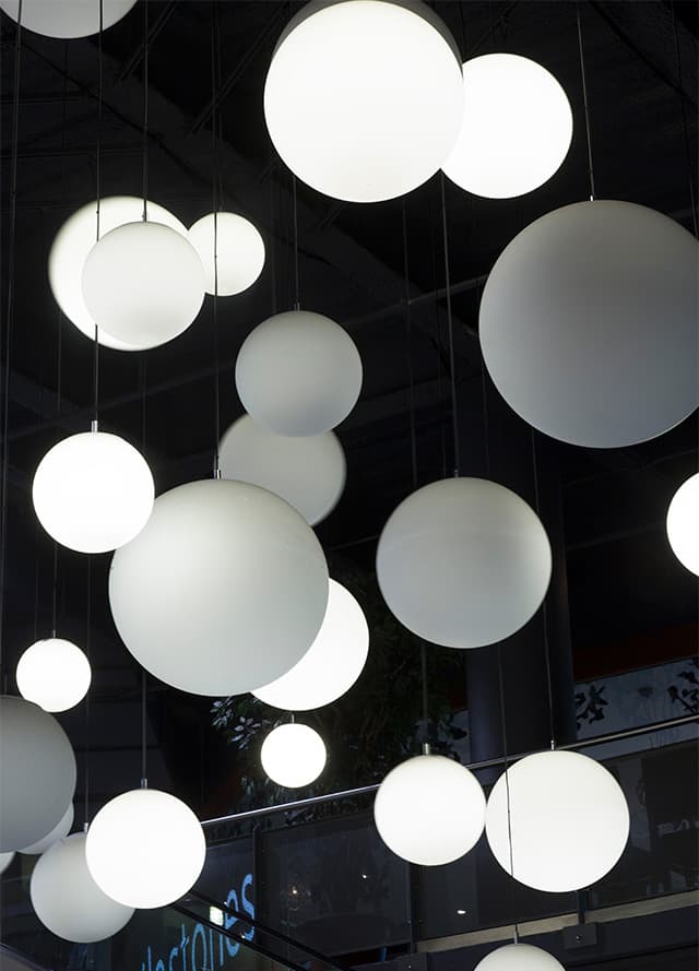 Viso Globo Pendant Light - LoftModern