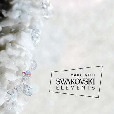 Close-up: white marble and crystal sparkle | The Duchess by Mammalampa