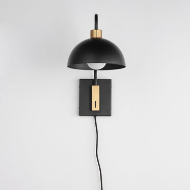 Maxim Lighting Thelonious Wall Sconce Black/Natural Aged Brass