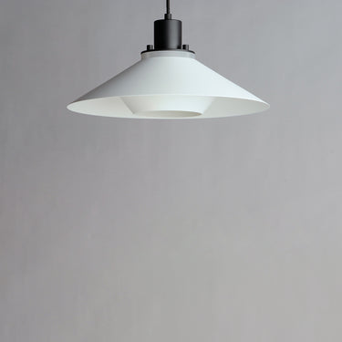 Maxim Lighting Oslo 15.75" Medium Pendant Black/White