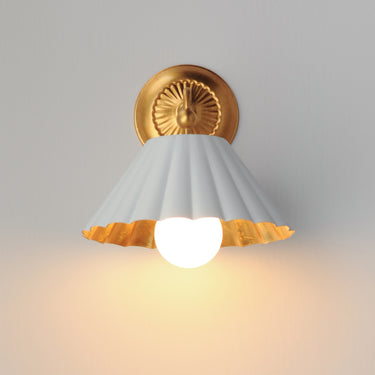 Maxim Lighting Primrose Wall Sconce Matte White/Gold Leaf