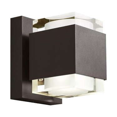 2700K Voto 8 Bronze by Sean Lavin, shown against white