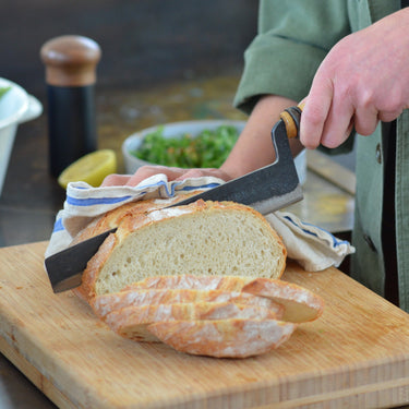 Non-Serrated Bread Knife by Master Shin’s Anvil – detail 2