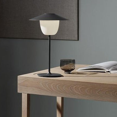 ANI portable lamp in a styled room (6) | ANI by kaschkasch for blomus