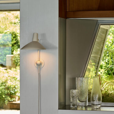 &Tradition Tripod Wall Lamp HM12