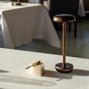 Humble Air Table Light