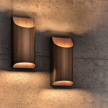 Detail of the Penta Aprile wall sconce
