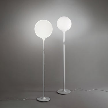 Castore Floor Lamp styled in a modern interior, view 1