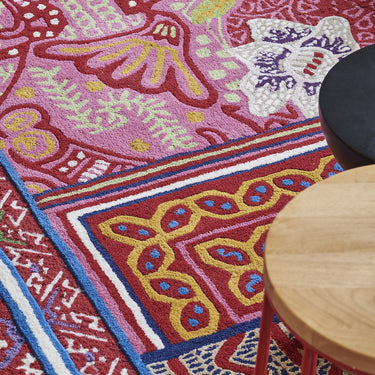 Baya wool rug, close-up detail