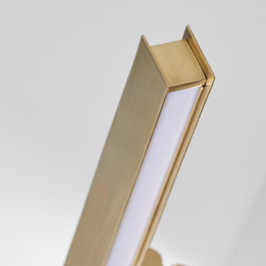 Contemporary 18" Picture Light for Paintings | Dimmable LED | Visual Comfort | Brass