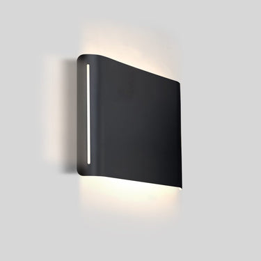 Black Besa Ponta LED wall sconce with frosted acrylic diffuser