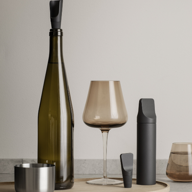 Ilo Bottle Stopper Wine Pourer Set Blomus 64263