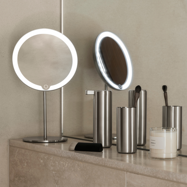 MODO toothbrush tumbler in a styled bathroom (2) | MODO by Nina Thöming for blomus