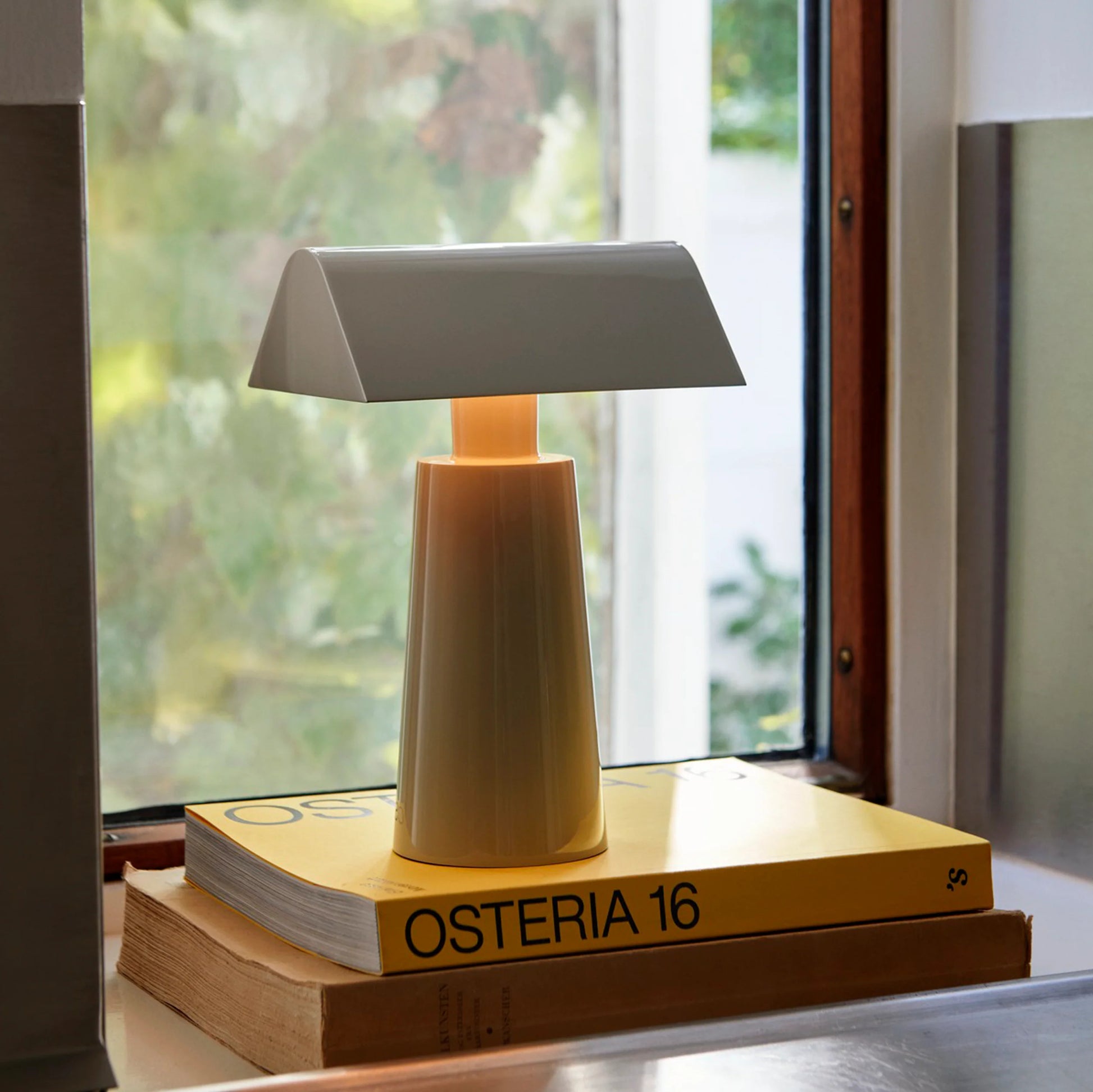 Caret Portable Table Lamp MF1 by &Tradition | Loftmodern 5