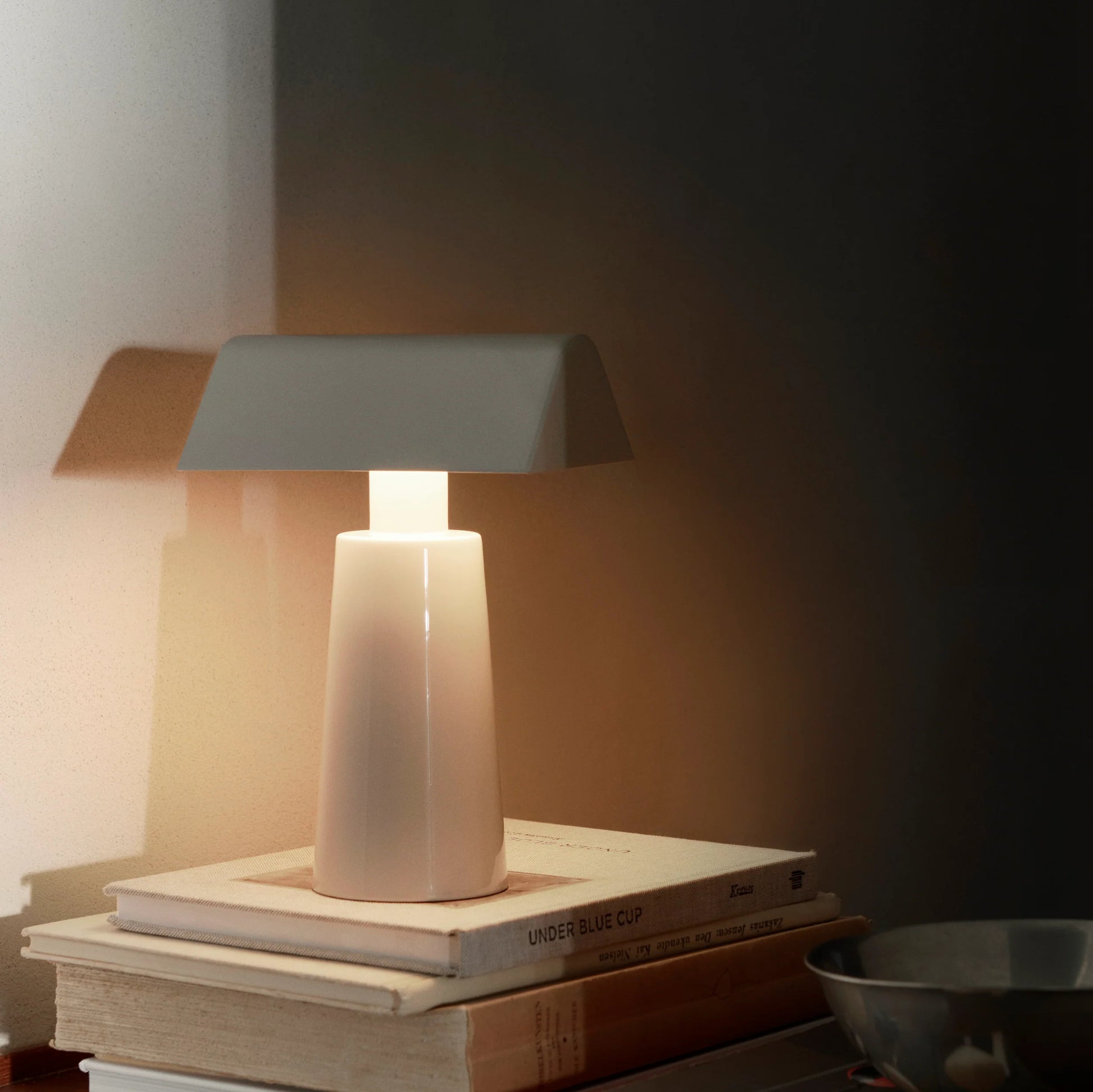 Caret Portable Table Lamp MF1 by &Tradition | Loftmodern 7
