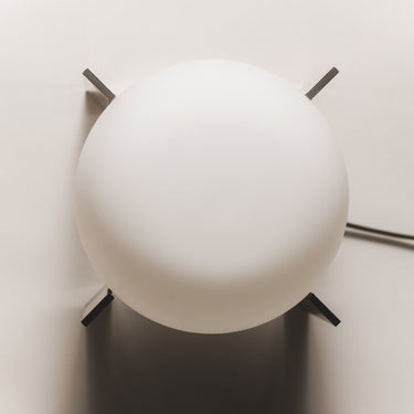 Santa & Cole Cesta Metalica table lamp with leather handle