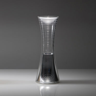 Sleek battery-powered LED lamp with 3 brightness settings for home and hospitality