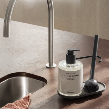 DHUVA sink set styled with blomus GANO | DHUVA sink set by blomus