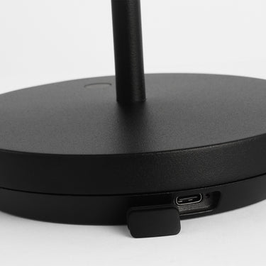 Modern black rechargeable lamp, 5-hour charge, for bedside or living room