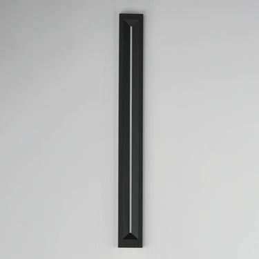 ET2 Fosso 47" LED Outdoor Wall Sconce 5cct Black