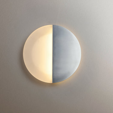 ET2 Alumilux: Glow LED Outdoor Wall Sconce Satin Aluminum