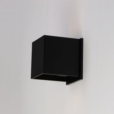 ET2 Alumilux: Cube LED Outdoor Wall Sconce Black