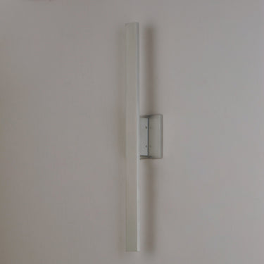 ET2 Alumilux: Line 24" LED Outdoor Wall Sconce Satin Aluminum