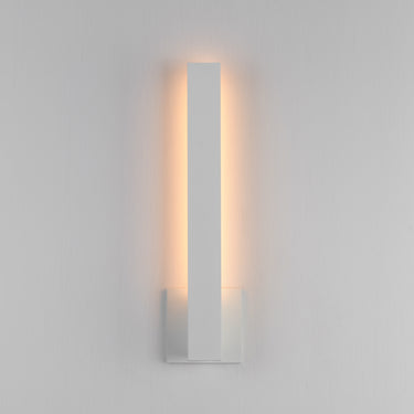 ET2 Alumilux: Line 5CCT 18" LED Outdoor Wall Sconce White