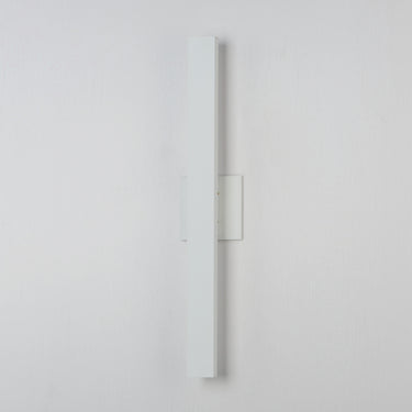 ET2 Alumilux: Line 5CCT 24" LED Outdoor Wall Sconce White