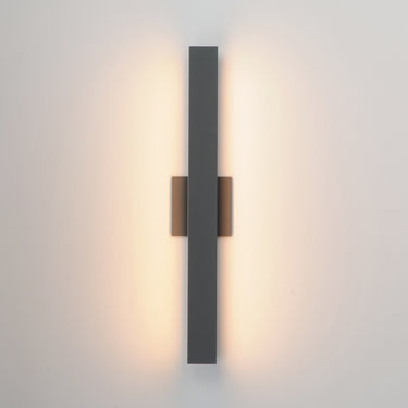 ET2 Alumilux: SideLine 24" LED Outdoor Wall Sconce Architectural Bronze