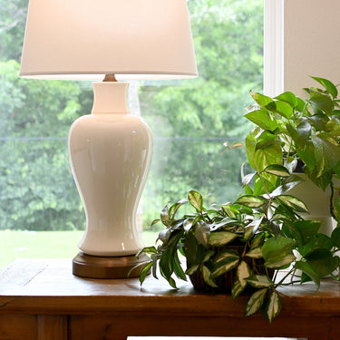 Elijah rechargeable lamp, Ivory & Dark Brass – view 3