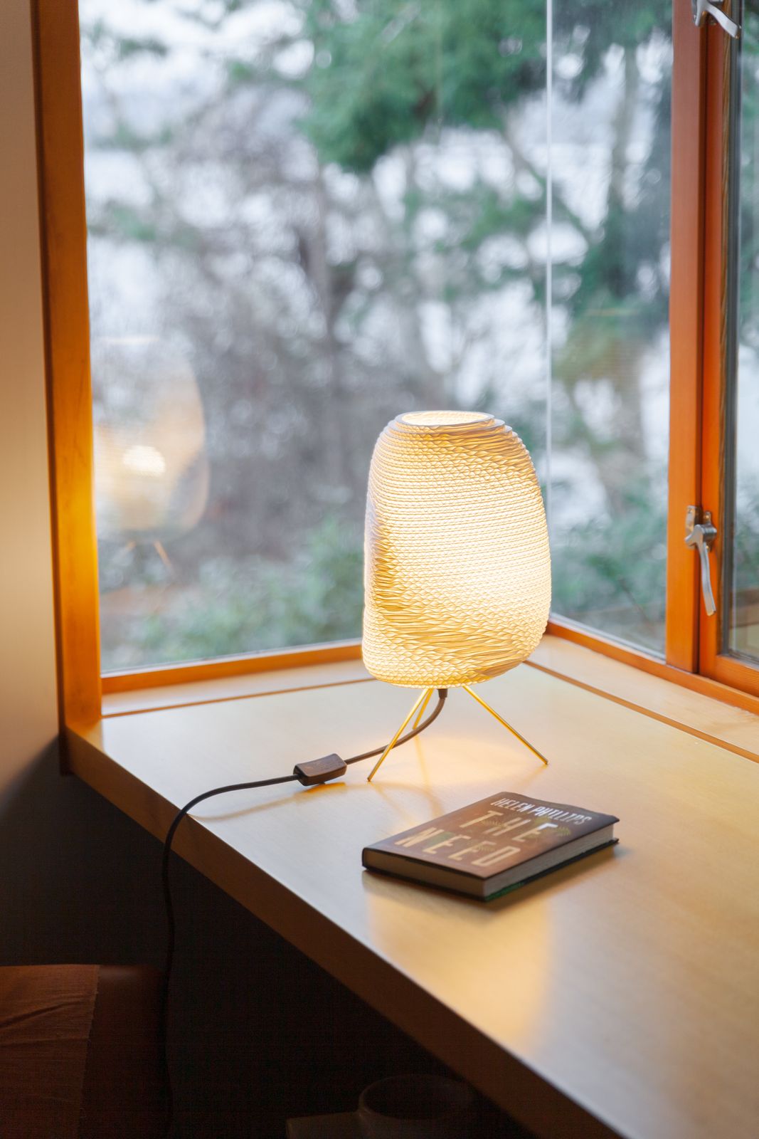 Minimalist Table Lamp Design