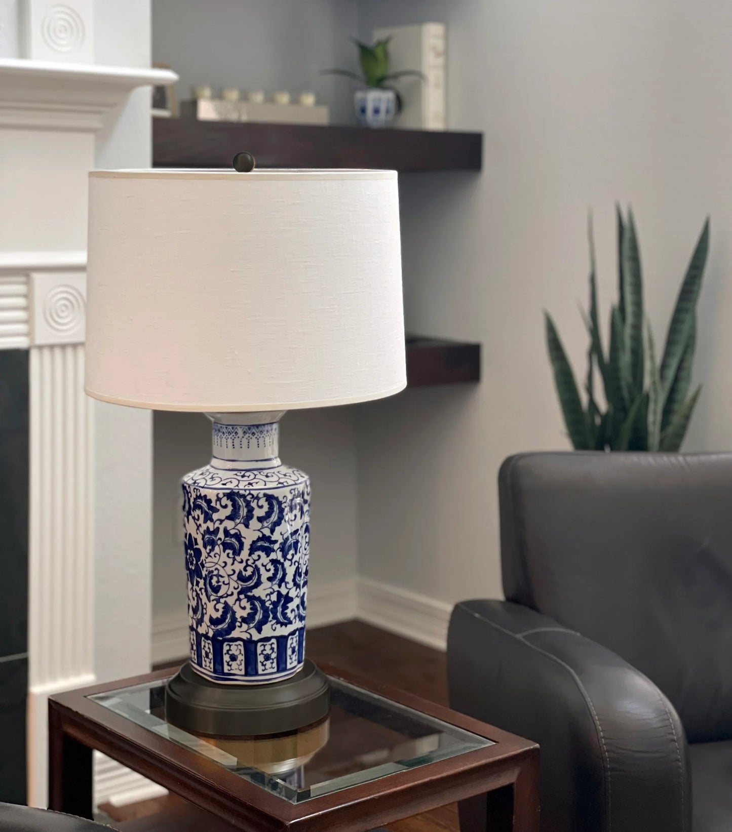 Elegant Chinese-Inspired Lamp