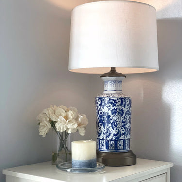 Chic Black Porcelain Table Light - Elaine Cordless Lamp